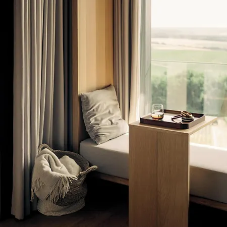 Loisium Wine & Champagne 4*